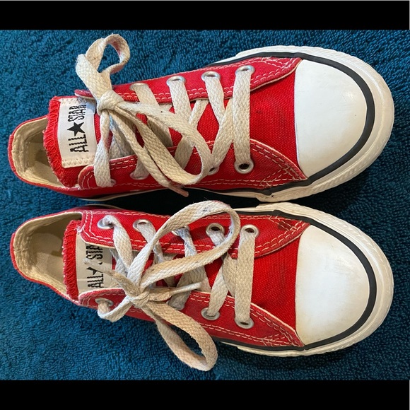 Red Converse All-Star Chuck Taylor Low Top Shoes Youth Size 12 (US) - Picture 4 of 9